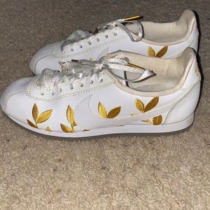 Nike Cortez white gold leaf shoes